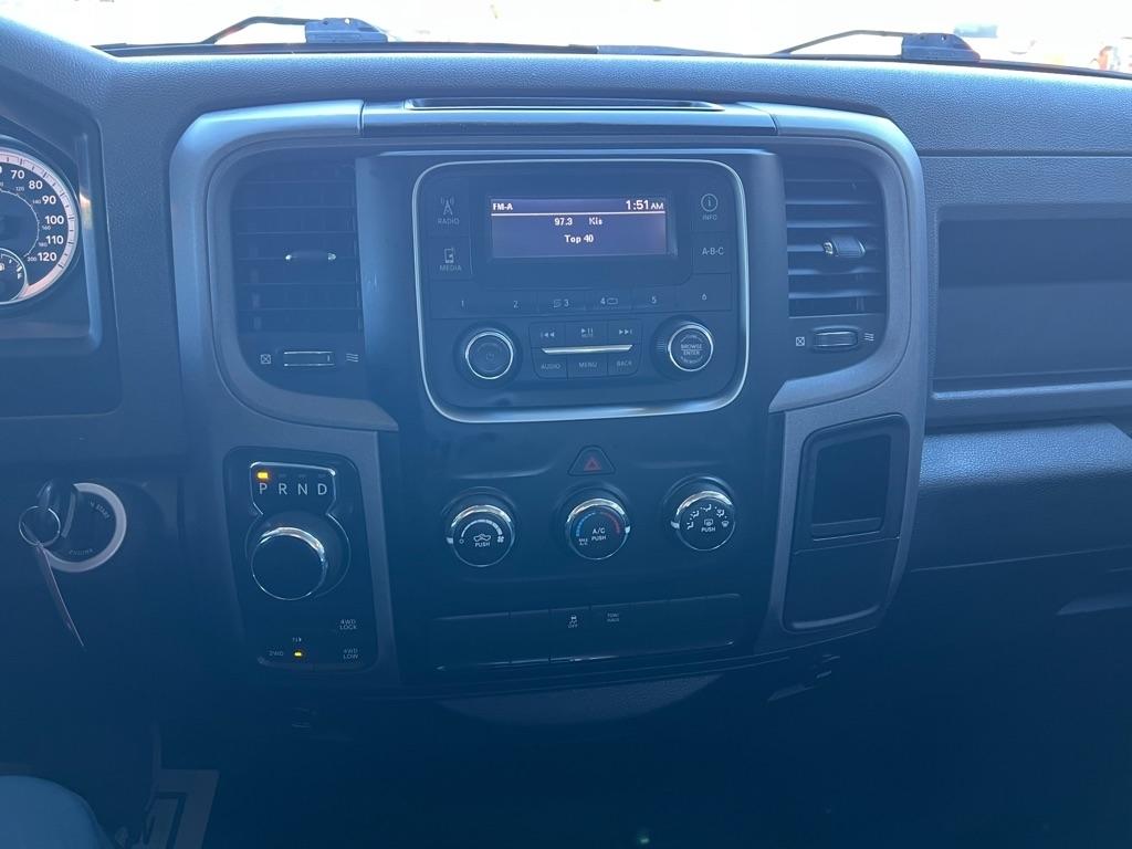 RAM 1500 Tradesman Crew Cab SWB 4WD 2018