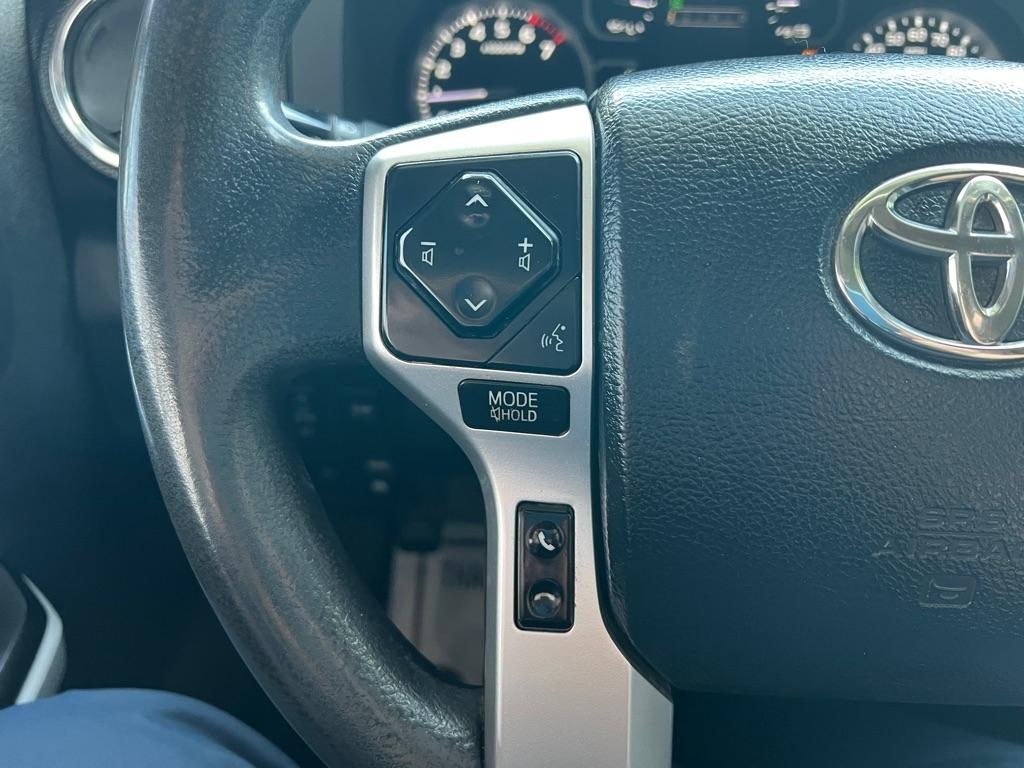 Toyota Tundra SR5 5.7L V8 FFV CrewMax 4WD 2018