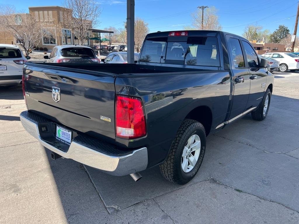 RAM 1500 SLT Quad Cab 2WD 2017