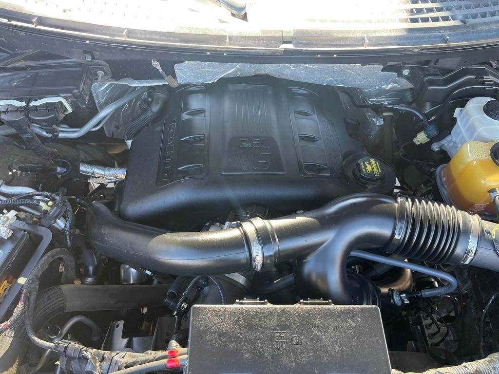 Ford F-150 XL SuperCrew 5.5-ft. Bed 4WD 2013