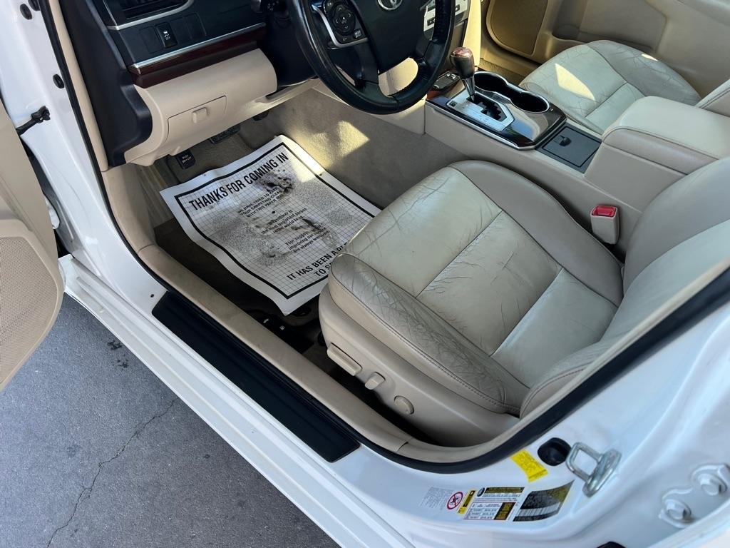 Toyota Camry SE 2012