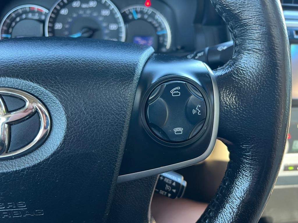 Toyota Camry SE 2012