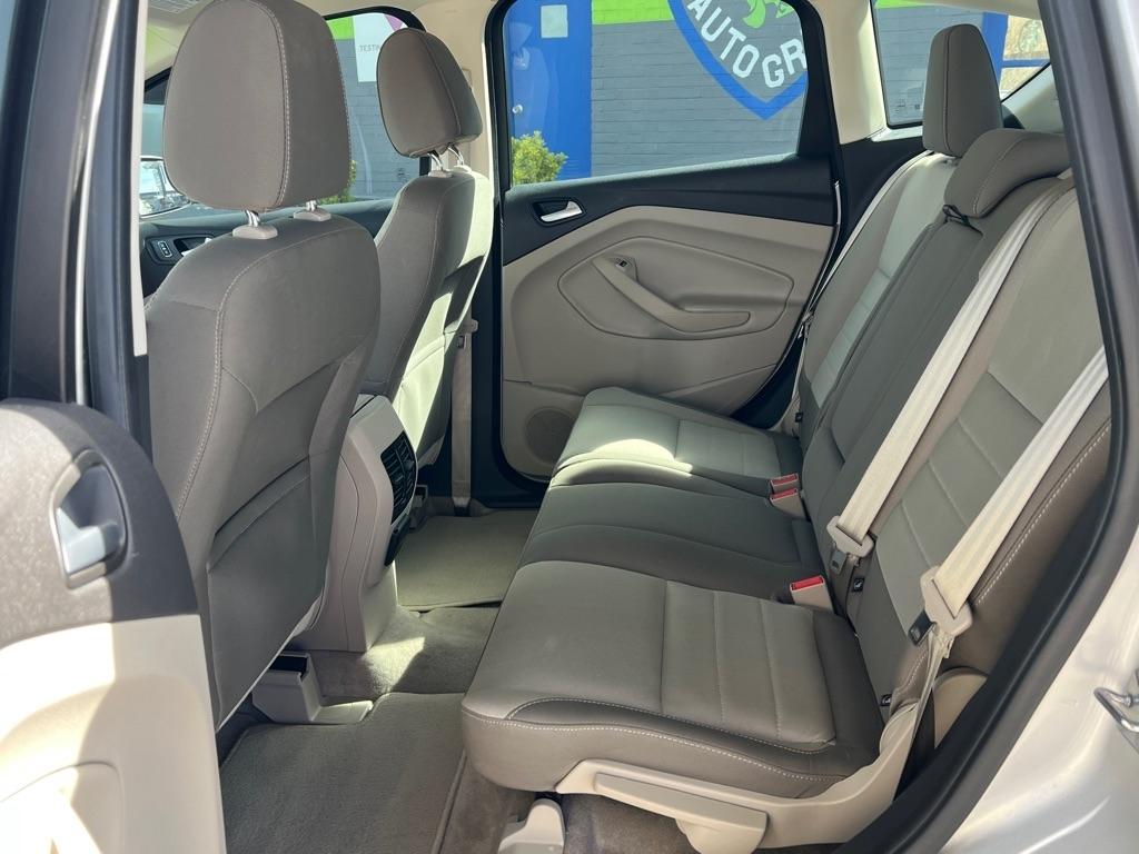 Ford C-Max Hybrid SE 2016