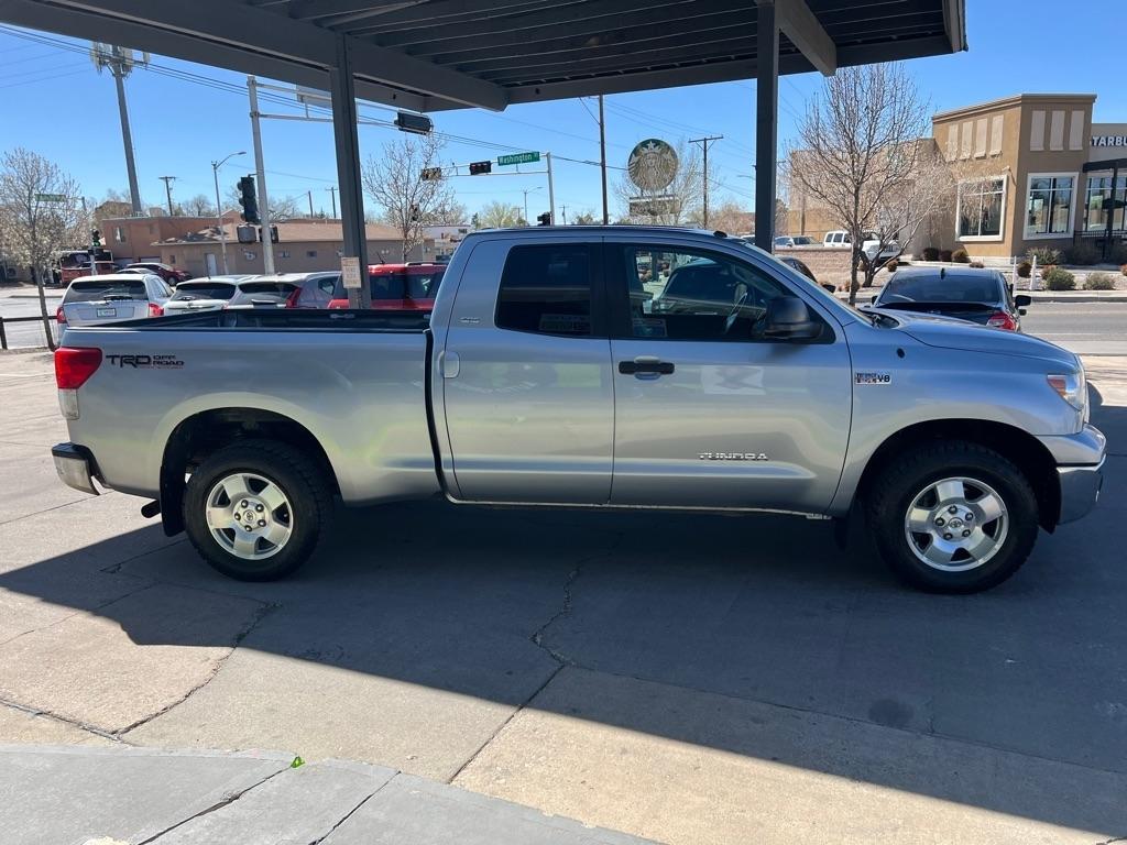 Toyota Tundra Tundra-Grade 5.7L Double Cab 4WD 2012