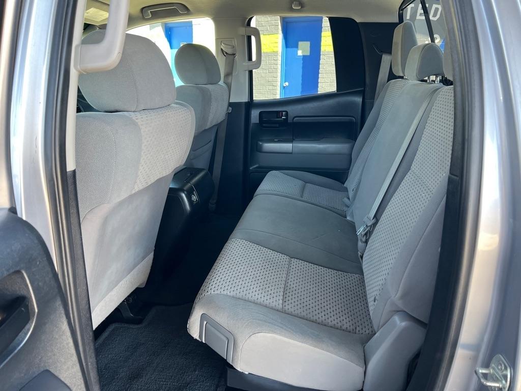 Toyota Tundra Tundra-Grade 5.7L Double Cab 4WD 2012