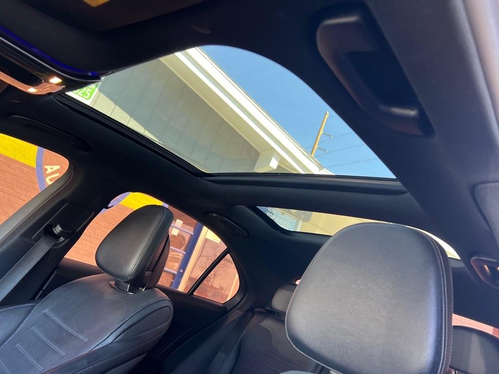 Mercedes-Benz C-Class C300 4MATIC Sedan 2022