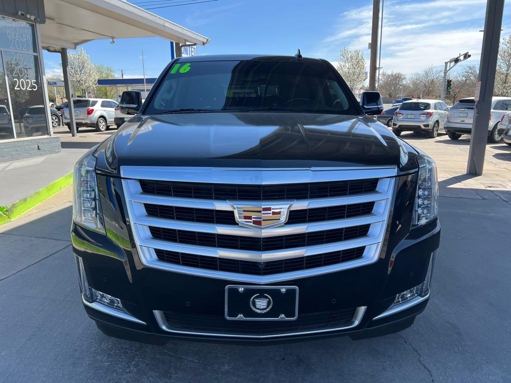 Cadillac Escalade Standard 2WD 2016