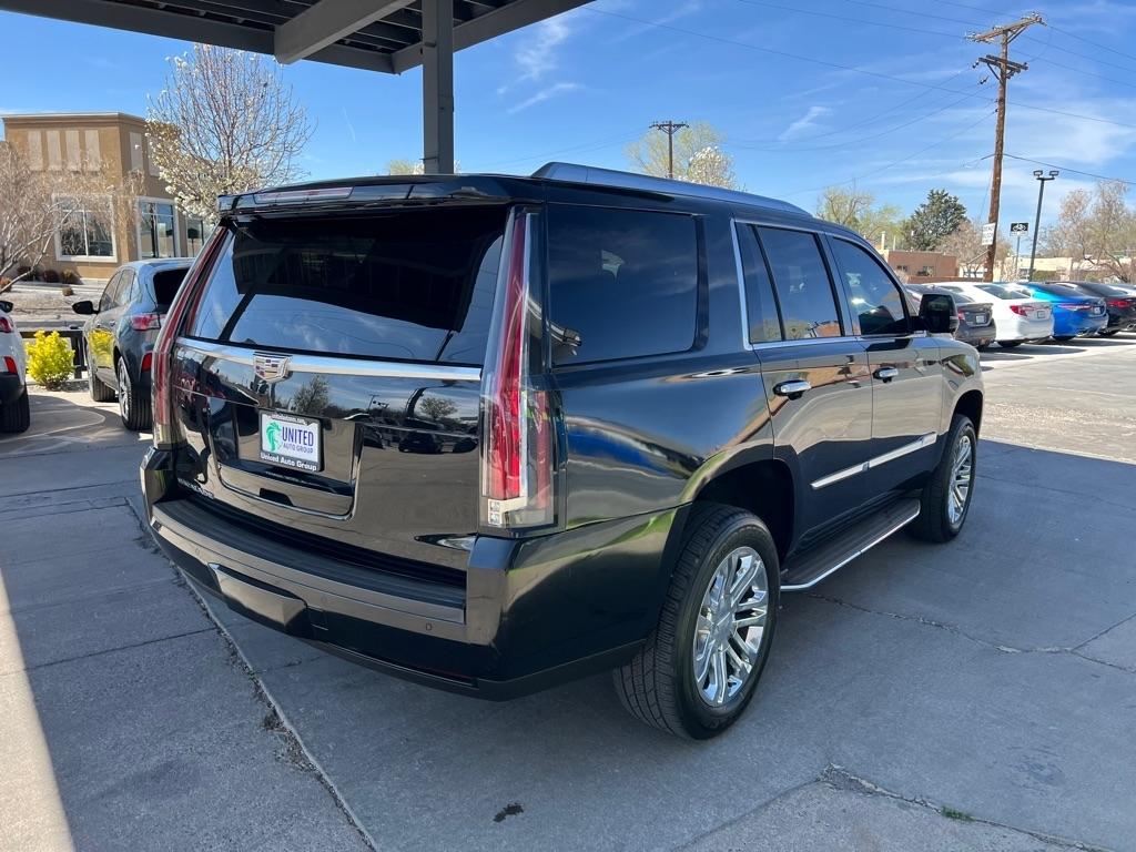 Cadillac Escalade Standard 2WD 2016