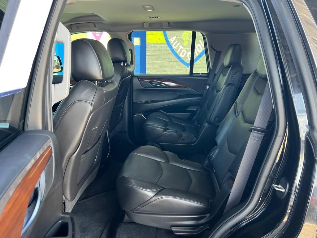 Cadillac Escalade Standard 2WD 2016