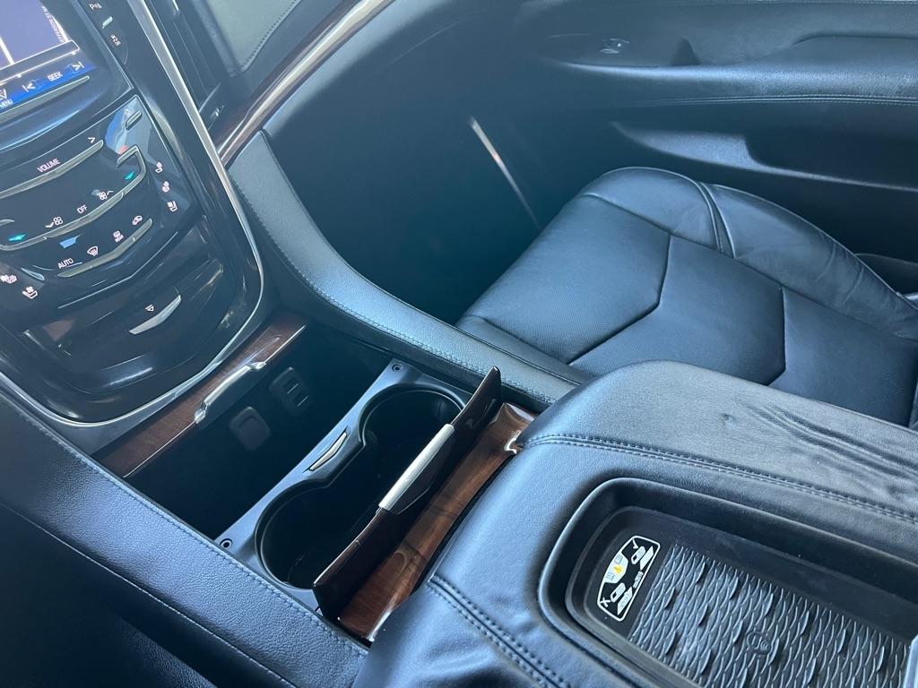 Cadillac Escalade Standard 2WD 2016