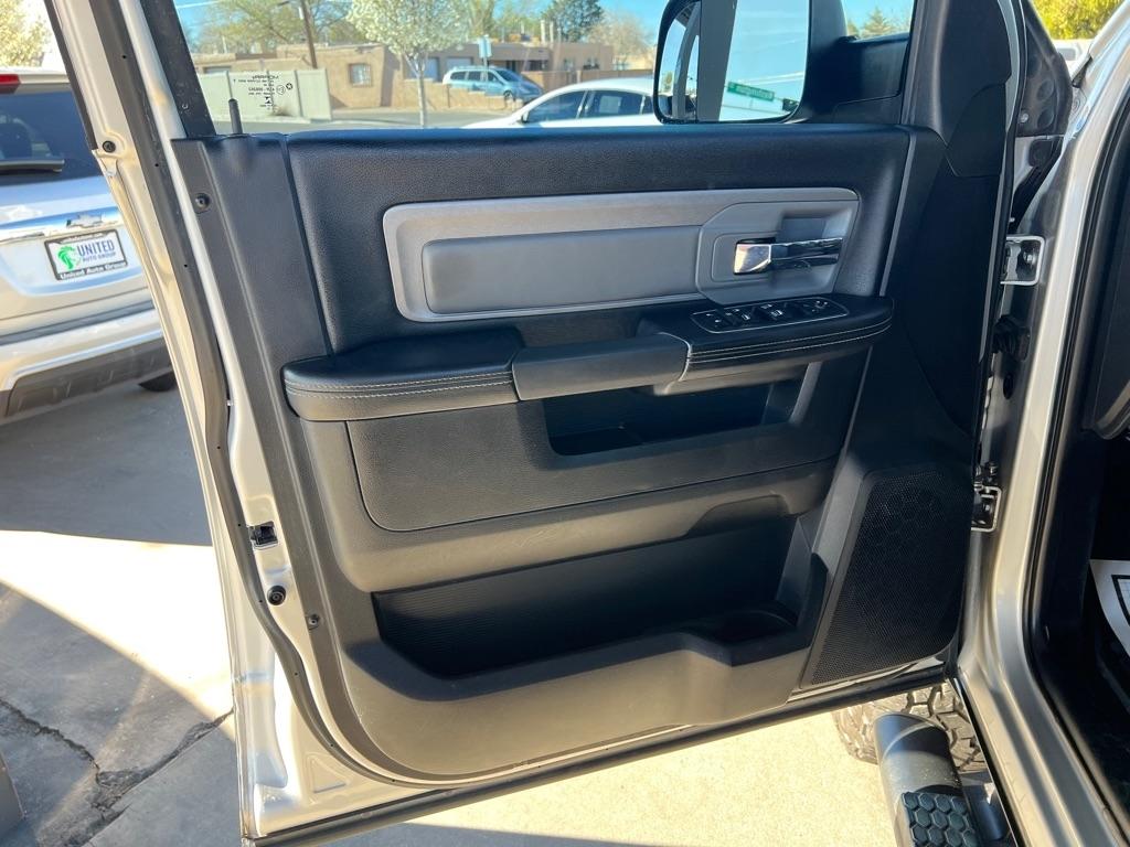 RAM 2500 Power Wagon Crew Cab SWB 4WD 2017