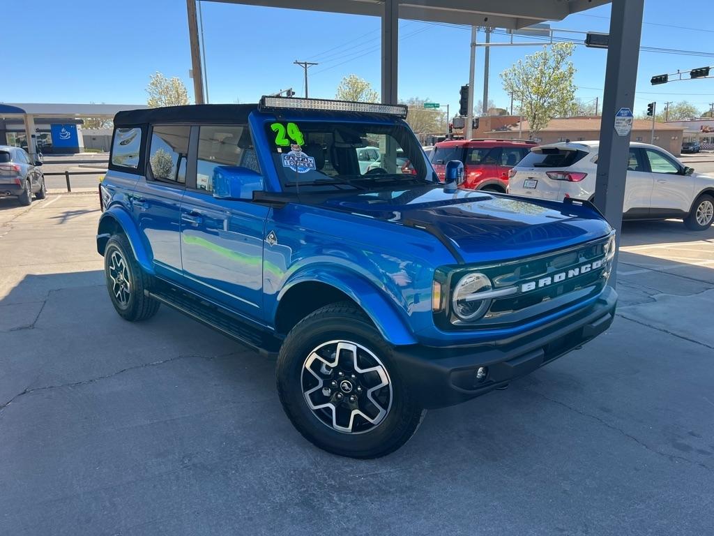 Ford Bronco Outer Banks 4-Door 2024
