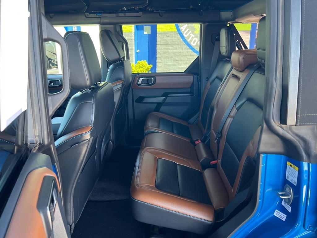 Ford Bronco Outer Banks 4-Door 2024