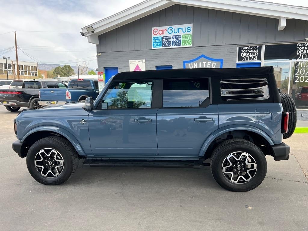 Ford Bronco Base 4-Door w/Advanced 2023