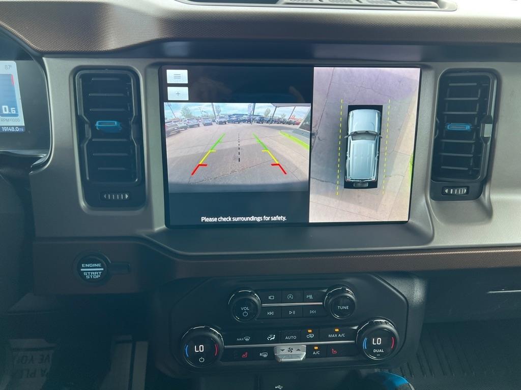 Ford Bronco Base 4-Door w/Advanced 2023