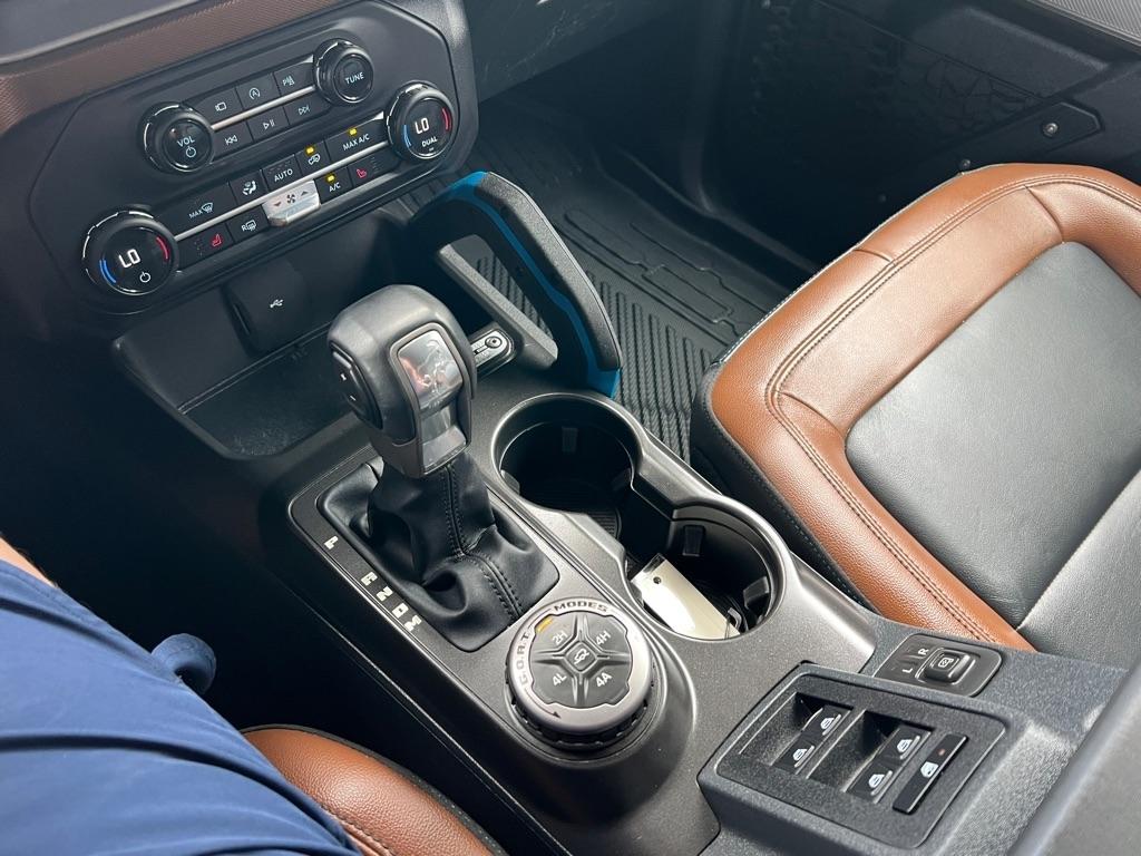 Ford Bronco Base 4-Door w/Advanced 2023