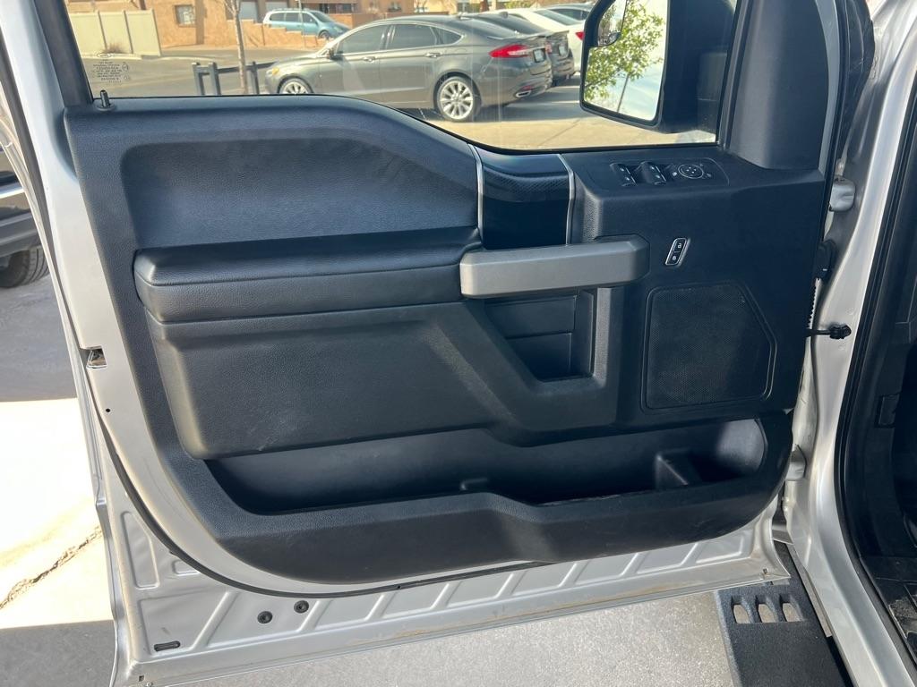 Ford F-150 Raptor SuperCrew 4WD 2017