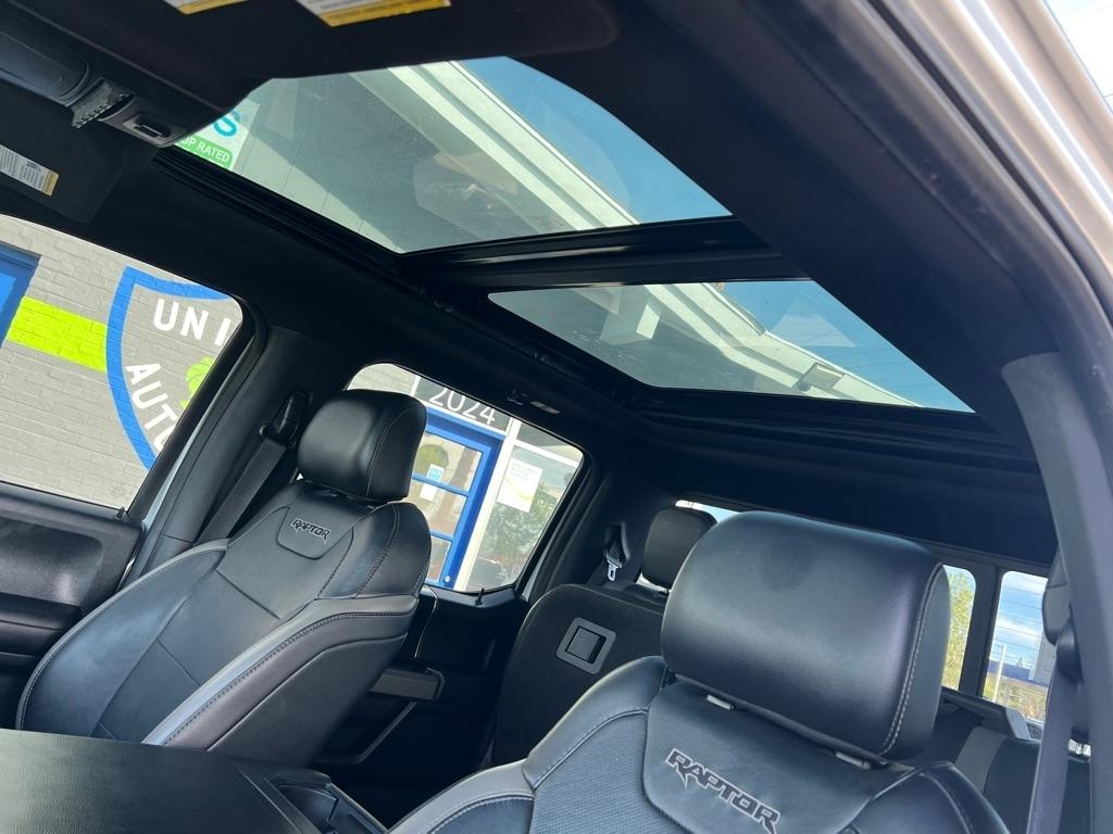 Ford F-150 Raptor SuperCrew 4WD 2017