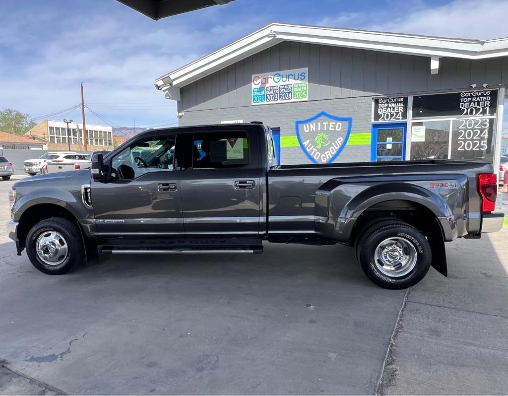Ford F-350 SD Lariat Crew Cab Long Bed DRW 4WD 2020