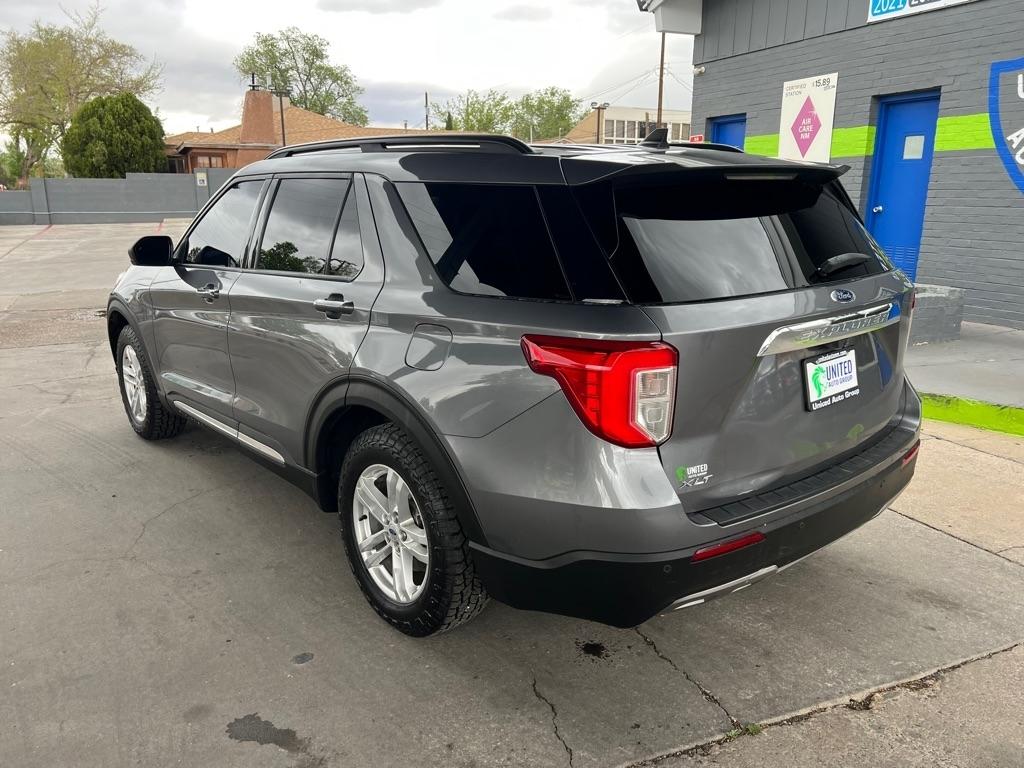 Ford Explorer XLT 2022