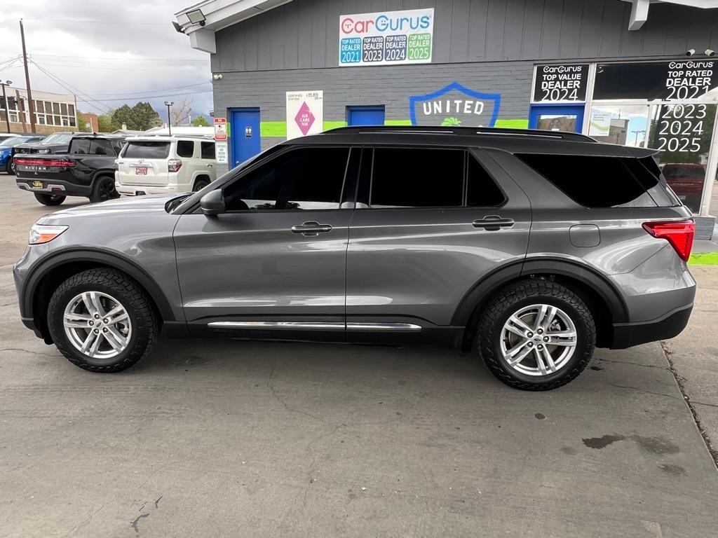 Ford Explorer XLT 2022