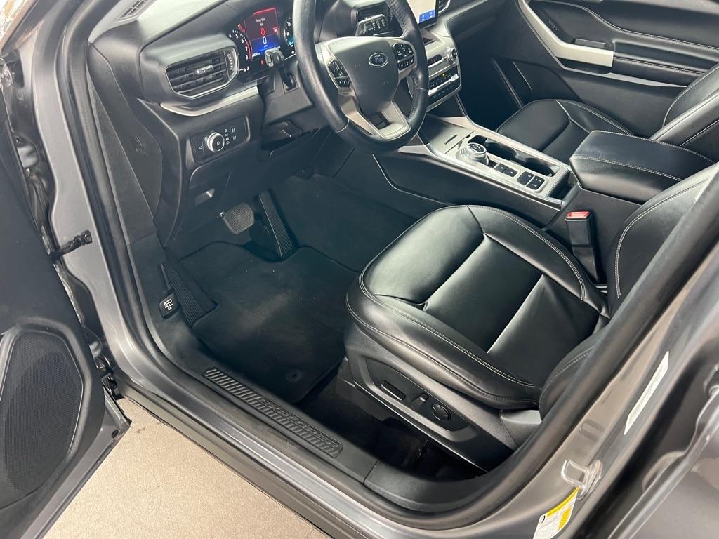 Ford Explorer XLT 2022
