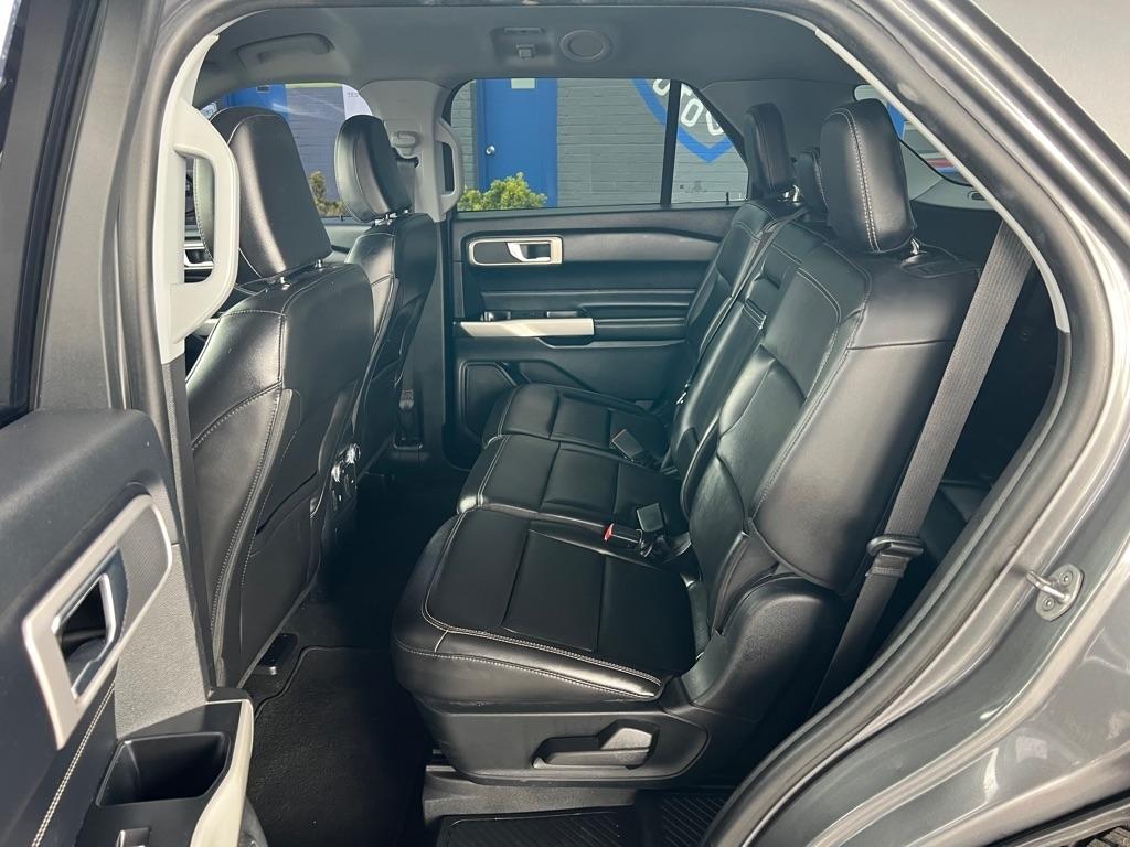 Ford Explorer XLT 2022