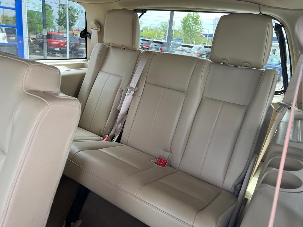 Ford Expedition XLT 4WD 2014