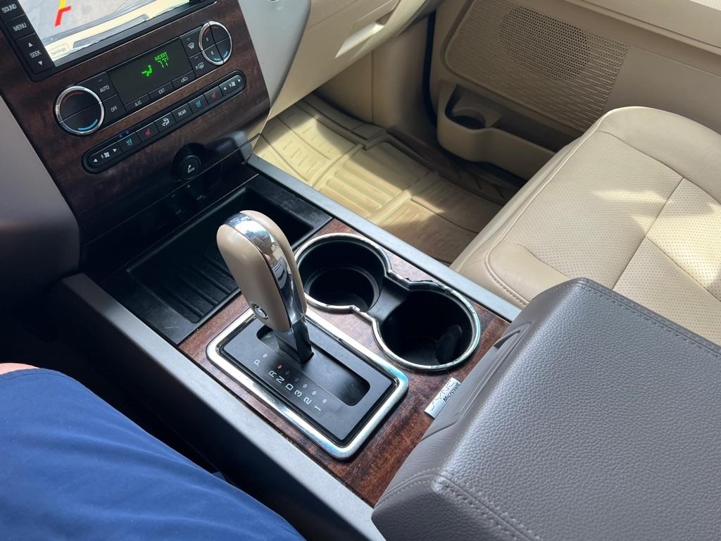 Ford Expedition XLT 4WD 2014