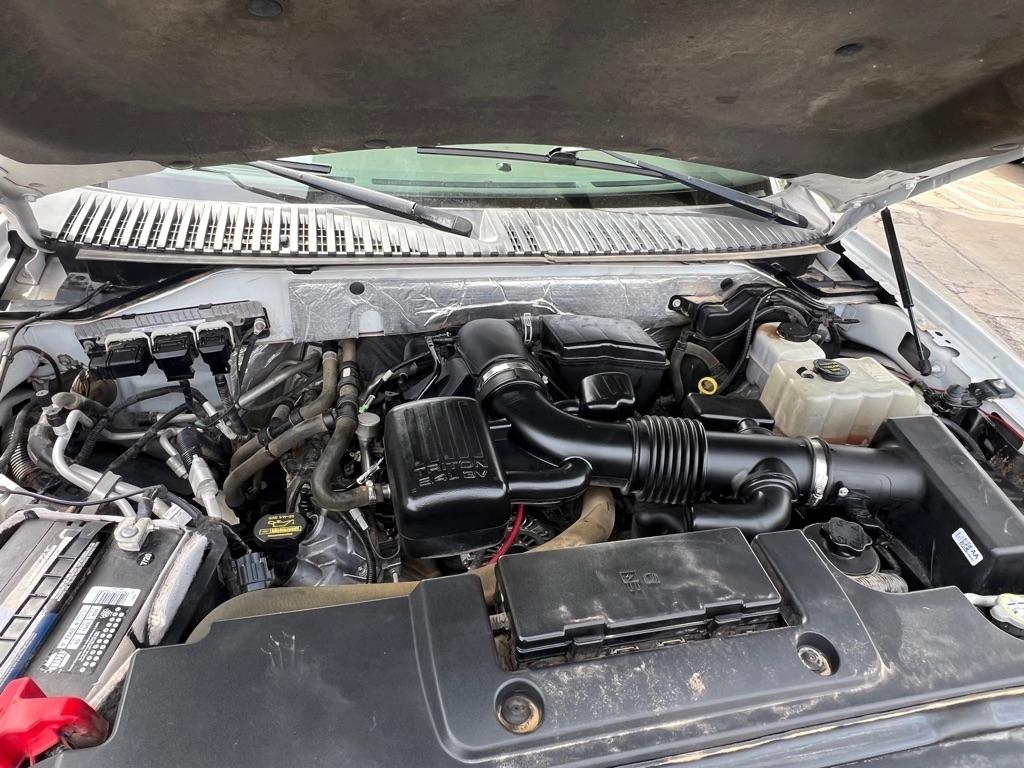 Ford Expedition XLT 4WD 2014