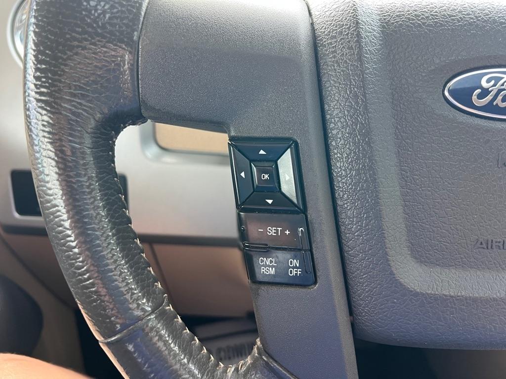 Ford F-150 XL SuperCrew 5.5-ft. Bed 4WD 2012