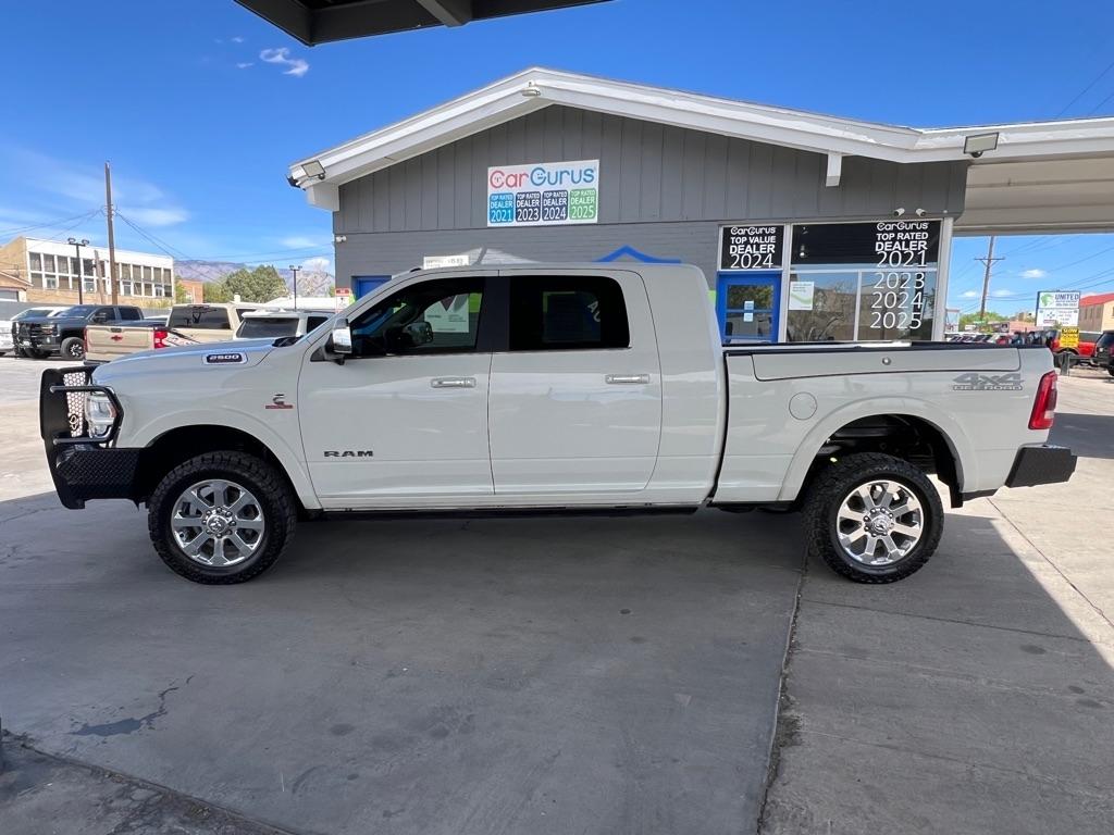 RAM 2500 Laramie Mega Cab 4WD 2022