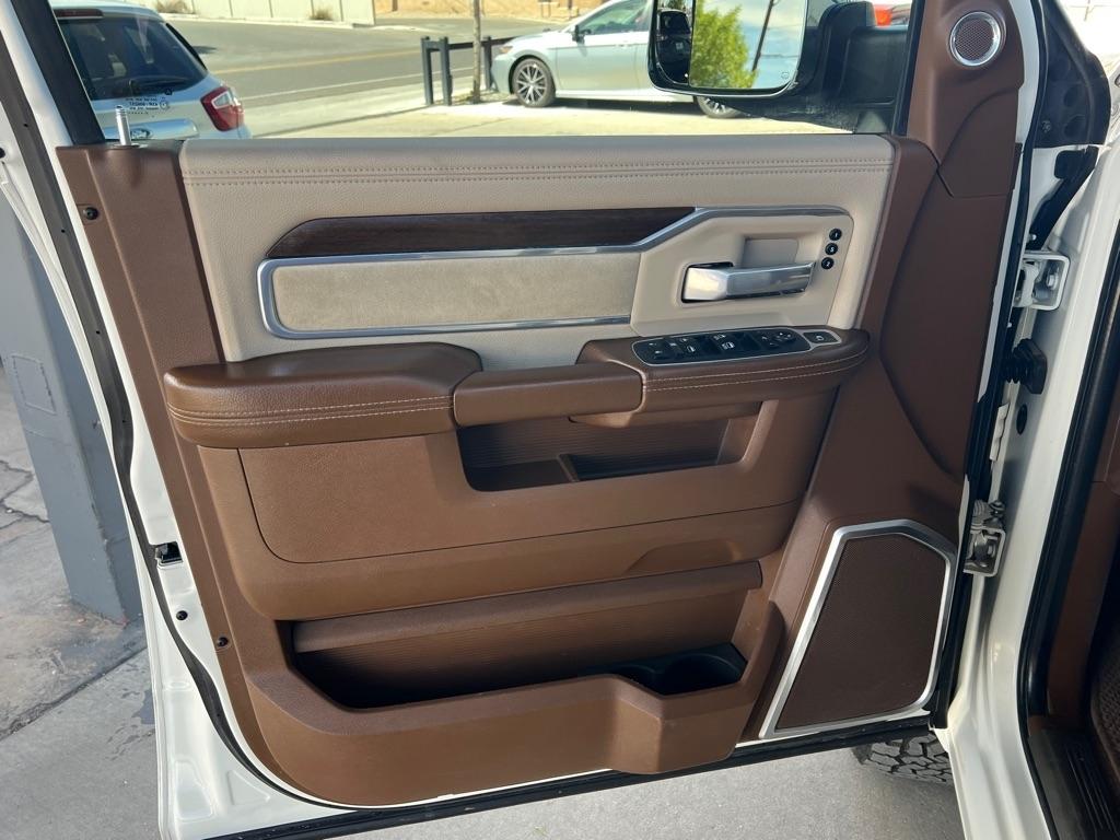 RAM 2500 Laramie Mega Cab 4WD 2022