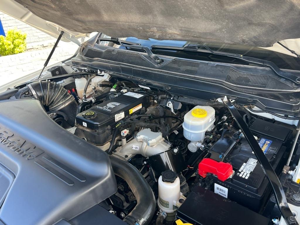 RAM 2500 Laramie Mega Cab 4WD 2022