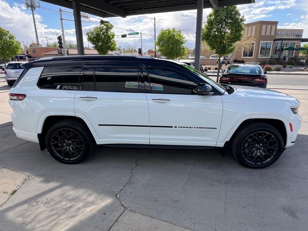 Jeep Grand Cherokee L Summit 4WD 2023