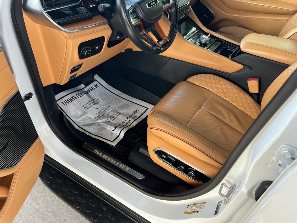 Jeep Grand Cherokee L Summit 4WD 2023