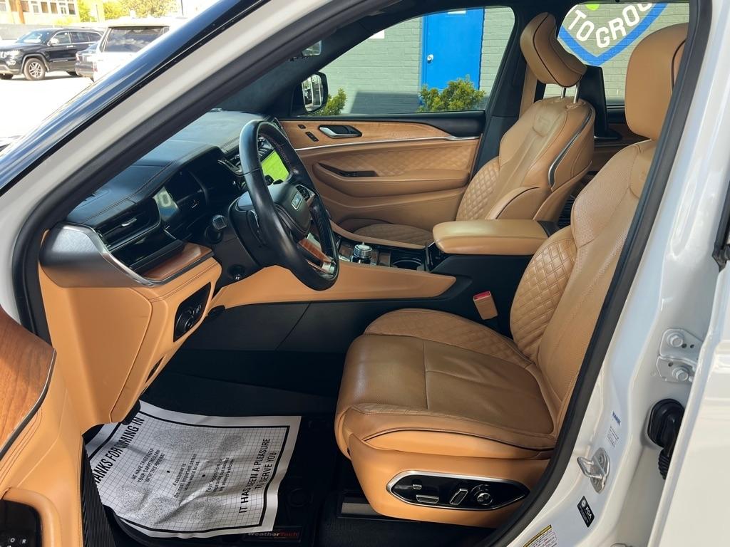 Jeep Grand Cherokee L Summit 4WD 2023