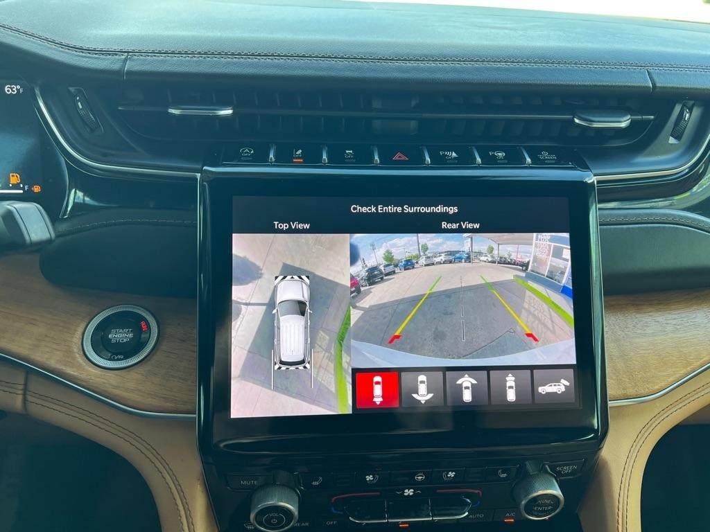 Jeep Grand Cherokee L Summit 4WD 2023