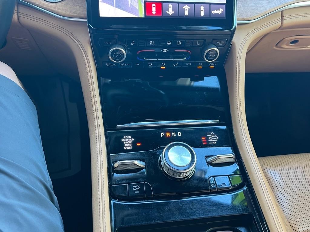 Jeep Grand Cherokee L Summit 4WD 2023