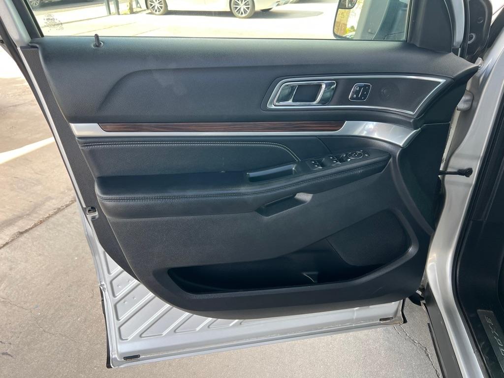 Ford Explorer Limited FWD 2017