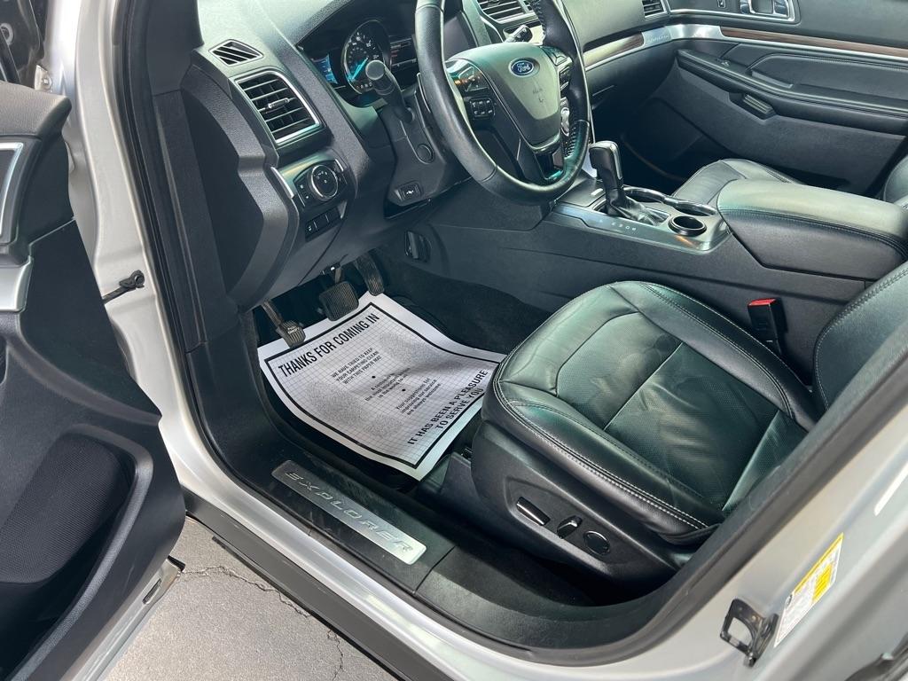 Ford Explorer Limited FWD 2017