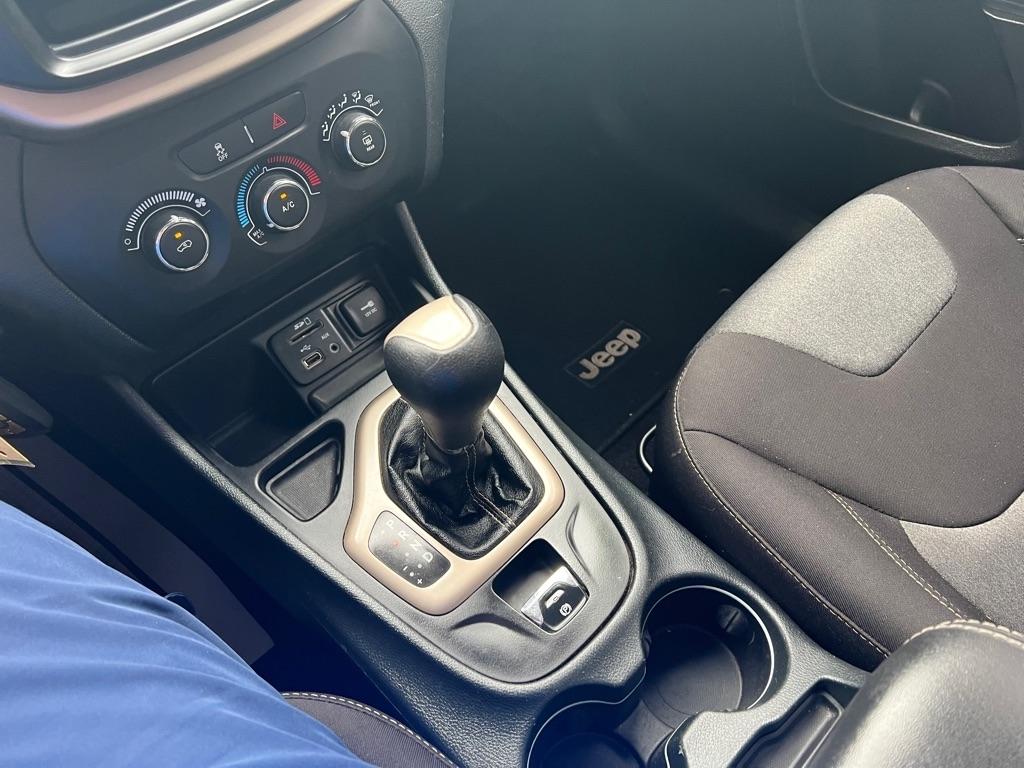 Jeep Cherokee Sport FWD 2015