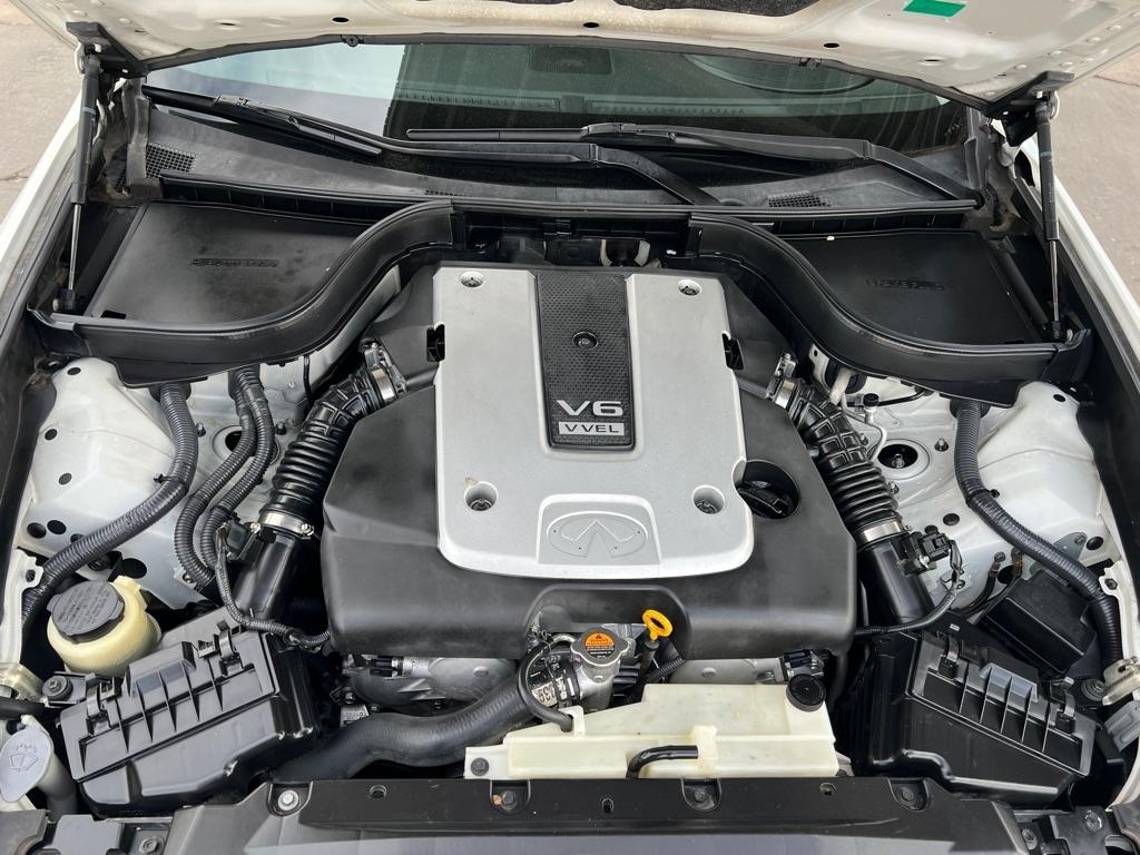 Infiniti G Sedan 37 Sport 6MT 2013