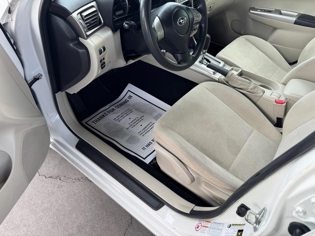 Subaru Impreza 2.5i 5-door 2010