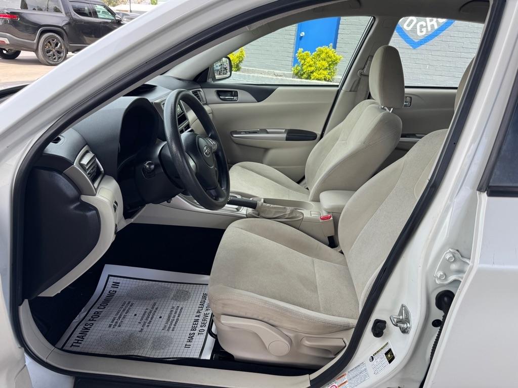 Subaru Impreza 2.5i 5-door 2010