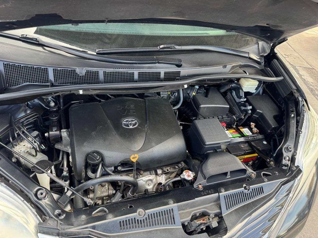 Toyota Sienna LE 8-Passenger 2017