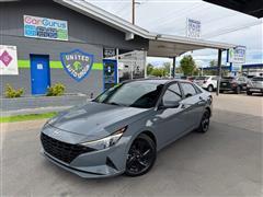2022 Hyundai Elantra 