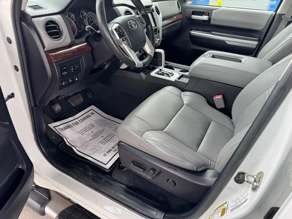 Toyota Tundra Limited 5.7L FFV CrewMax 4WD 2015
