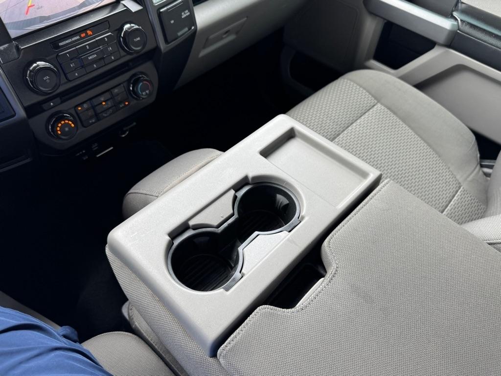 Ford F-150 XL SuperCrew 5.5-ft. Bed 4WD 2015