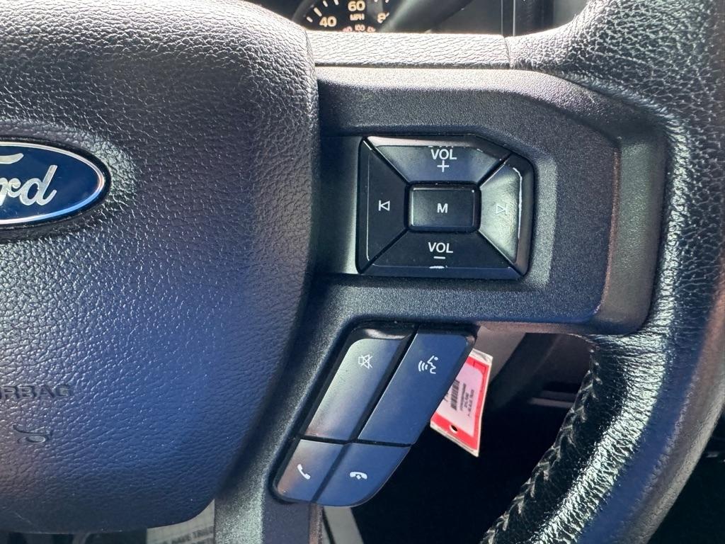 Ford F-150 XL SuperCrew 5.5-ft. Bed 4WD 2015